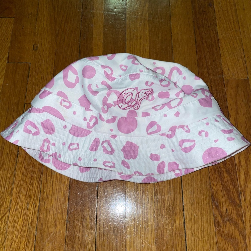 Pink and White Cheetah Print Bucket Hat